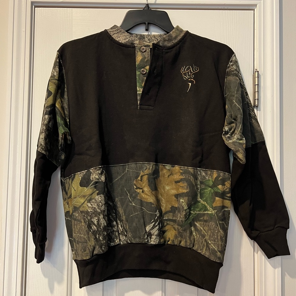 NWT Legendary Whitetails Mossy Oak Youth Sweatshirt